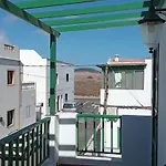 Famarabeach2 דירה